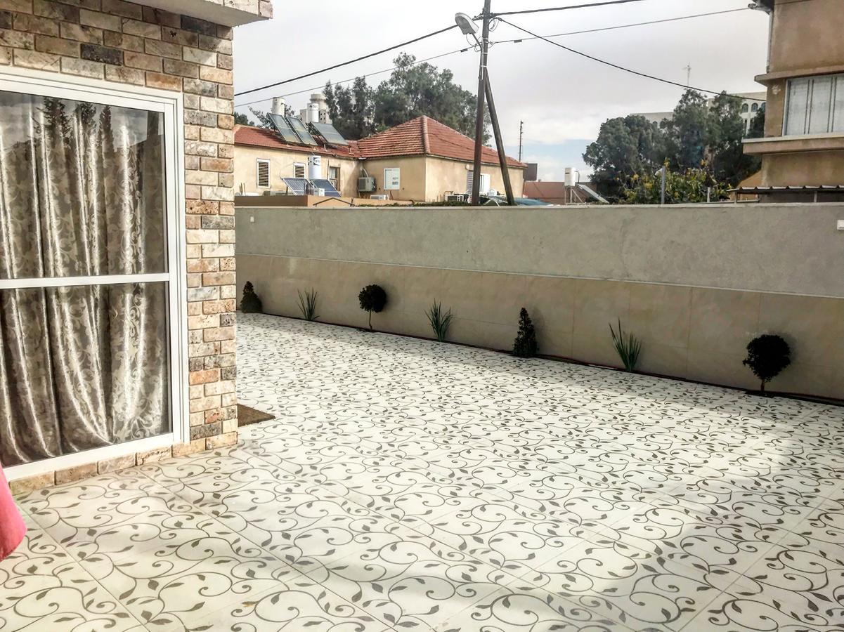 Shahal Apartments Beersheba Exteriör bild